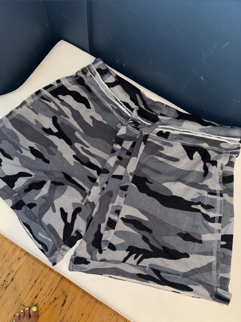 San‎ Francisco City Light Women's Gray Camouflage Lounge Shorts